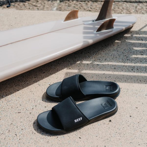 REEF One Slide Men's Sandal, Lightweight & Water Friendly - Image 7